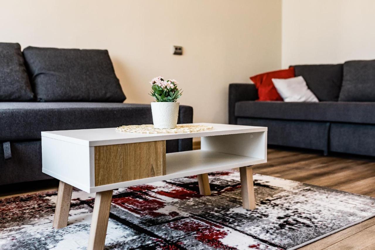 Апартаменти Scandinavian Inspired Design