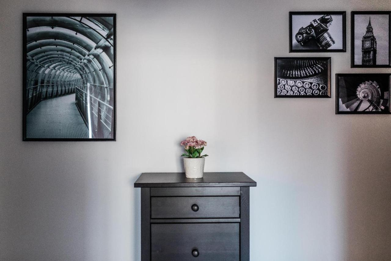 Scandinavian Inspired Design Апартаменти